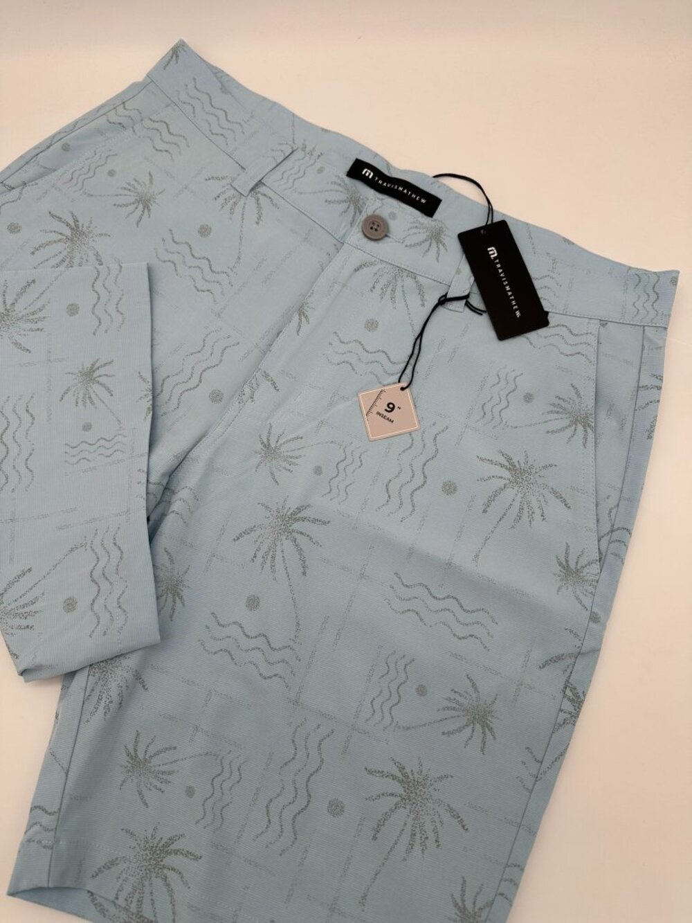 Travis‎ Mathew Men's River Surfing 9" Inseam Golf Shorts, Size W34, Dream Blue